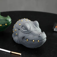 Cendrier crocodile en décoration