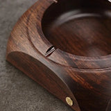 Cendrier en bois avec couvercle noir et son socle