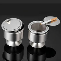 Cendrier inox élégance et une cigarette