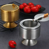 Cendrier inox élégance et un mégot