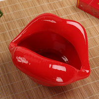 Cendrier original bouche rouge