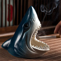 Cendrier original requin bleu cigarette