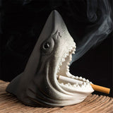 Cendrier original requin noir cigarette